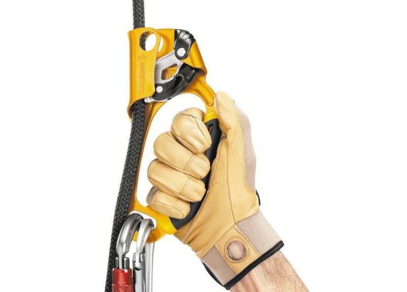 7408